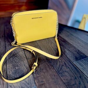 Michael Kors Jet Set Crossbody